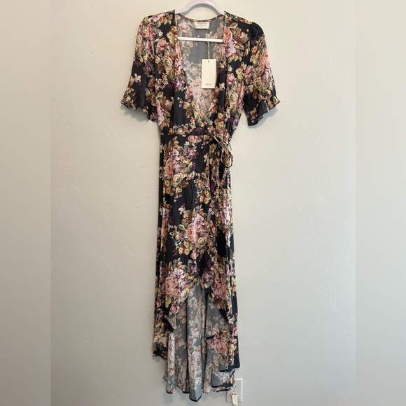 NWT Auguste The Label Wrap Dress High Low Charcoal Floral Print Size Large (8) - Picture 1 of 14
